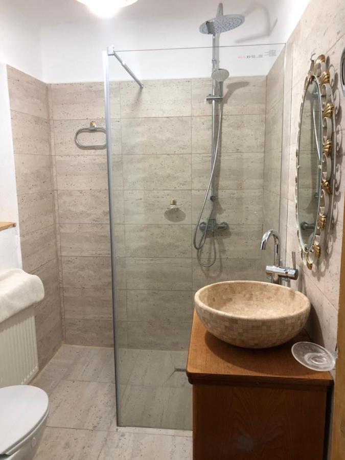 Cezara Apartamento Mediaş Exterior foto